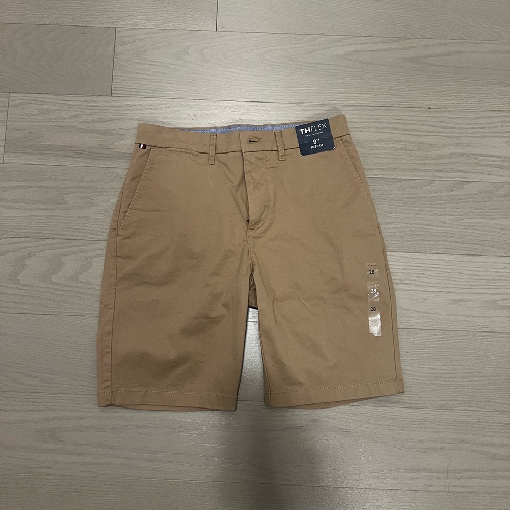 Tommy Hilfiger Men's Khaki Flat Front Shorts